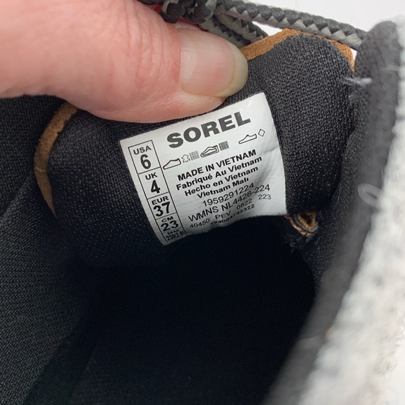 Sorel Out n About III waterproof winter boots lace-up ankle gray women new 6 - Picture 7 of 7